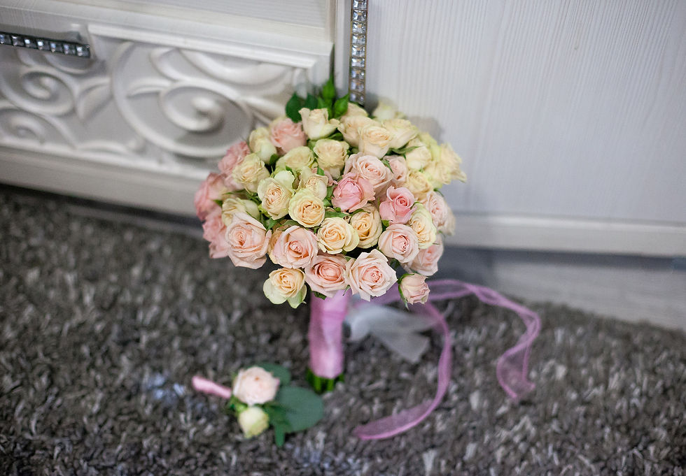 Миниатюра: свадебный букет кустовые розы