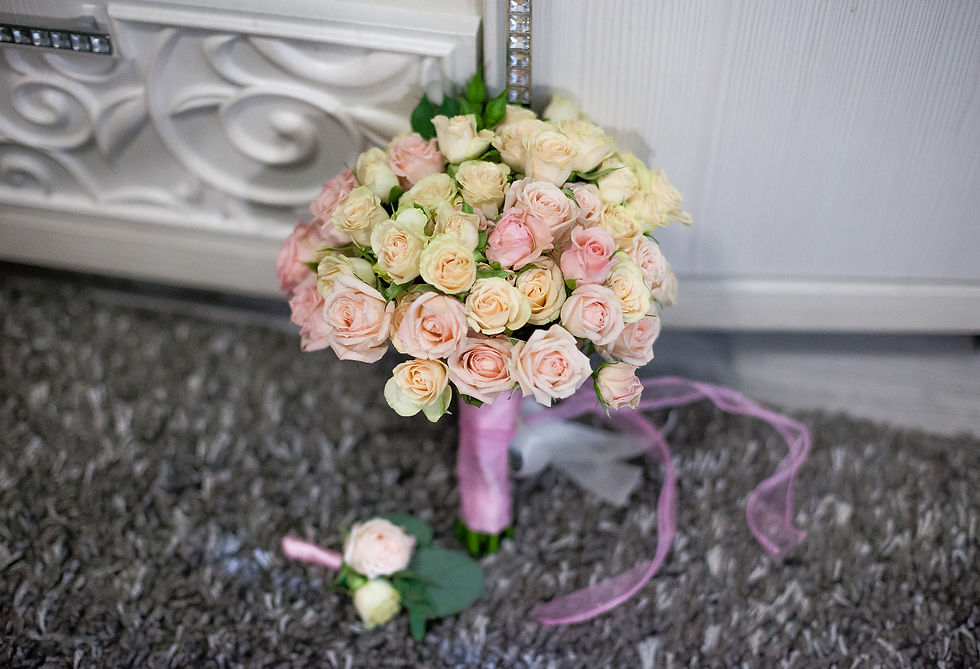 Миниатюра: Букет невесты из кустовой розы