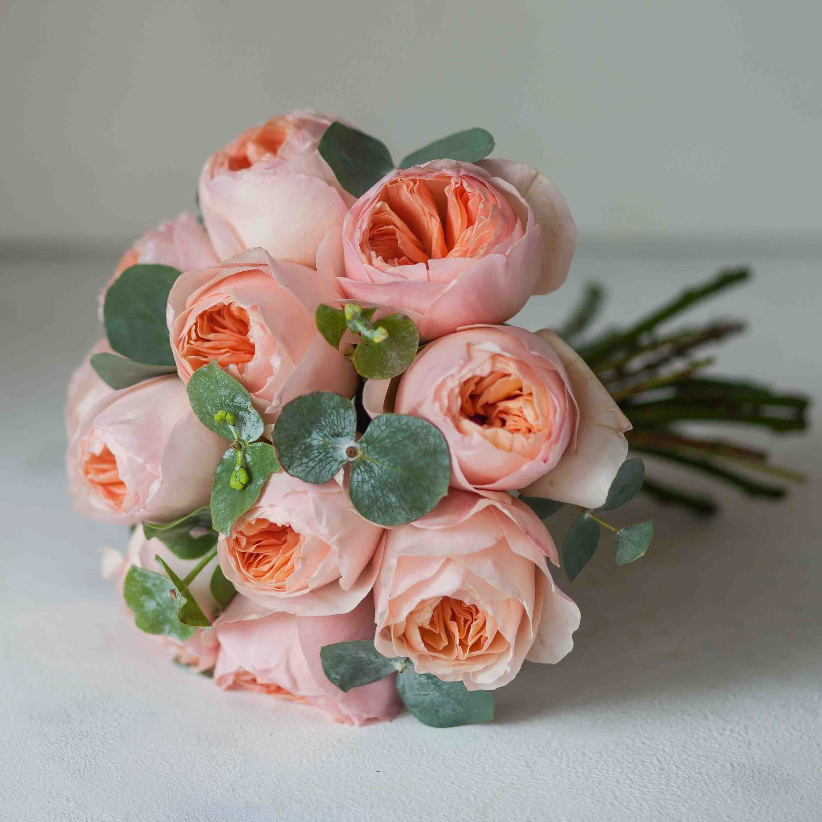 Букет невесты из розы Джульетта