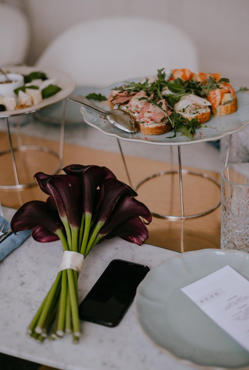 Миниатюра: Букет невесты из 19 винных калл