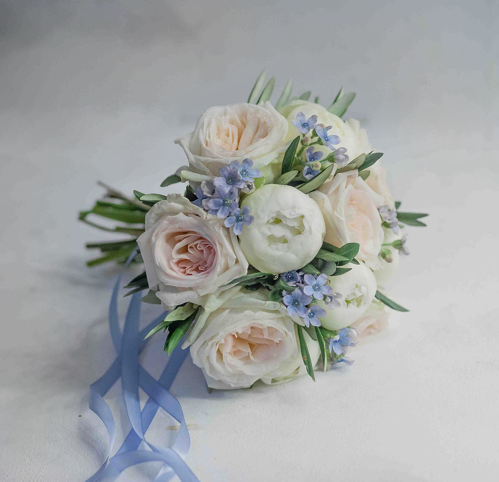 Миниатюра: Букет невесты из пионов и пионовидных роз
