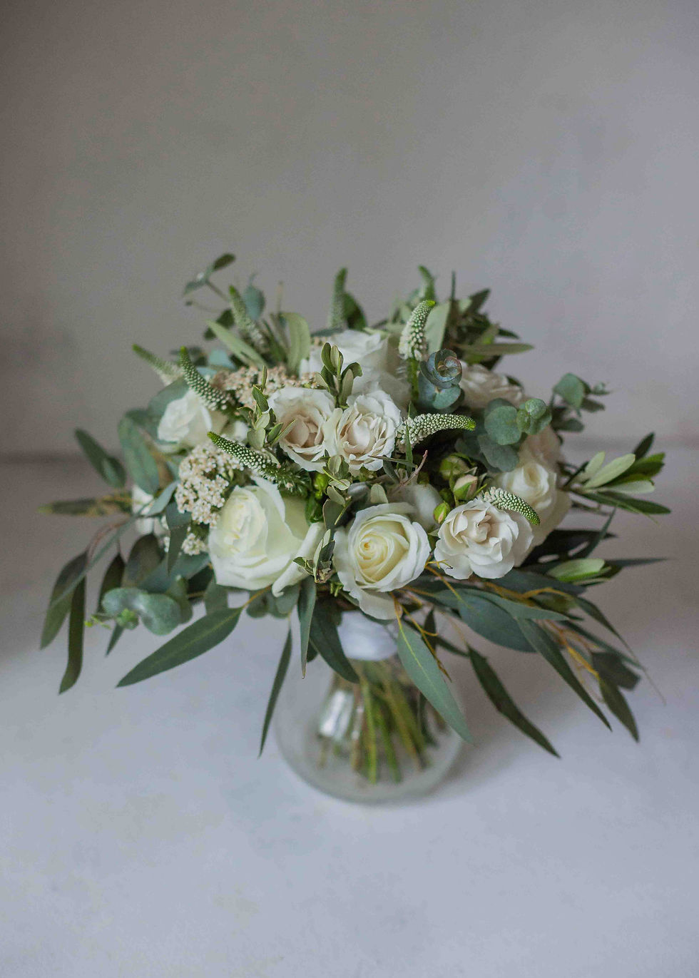 Миниатюра: бело зеленый букет невесты