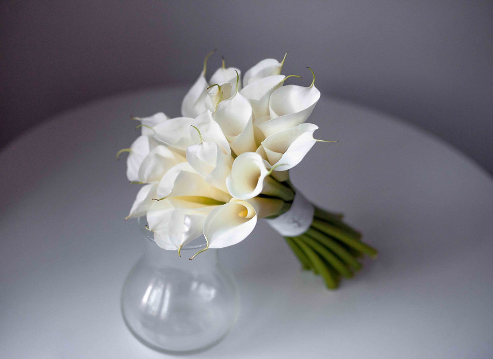 Миниатюра: Букет невесты из 19 белых калл