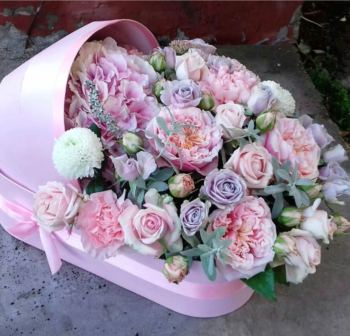 Коляски розовые с цветами