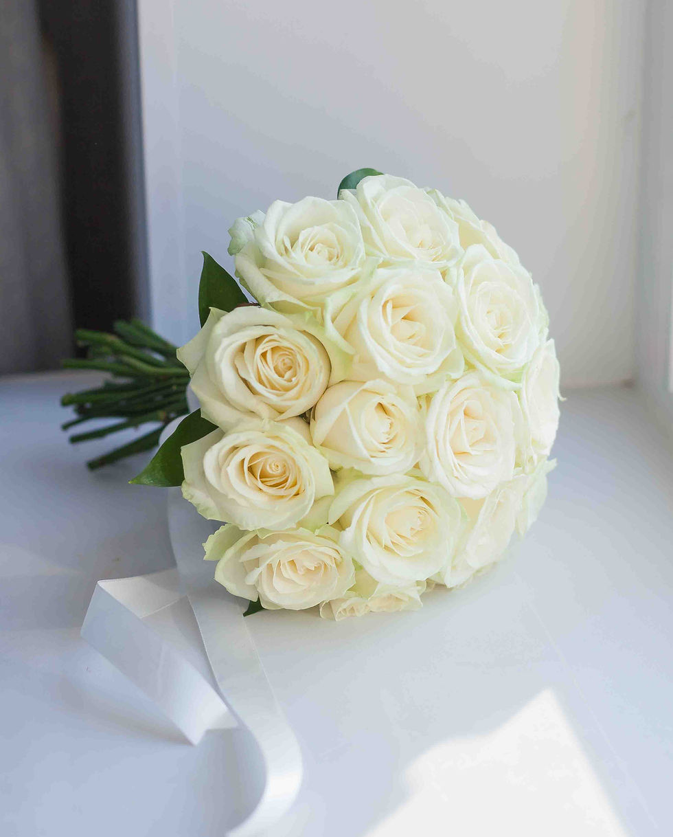 Миниатюра: Белый Букет невесты из крупных роз
