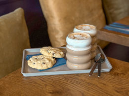 Café en vieille ville de Sion, Valais