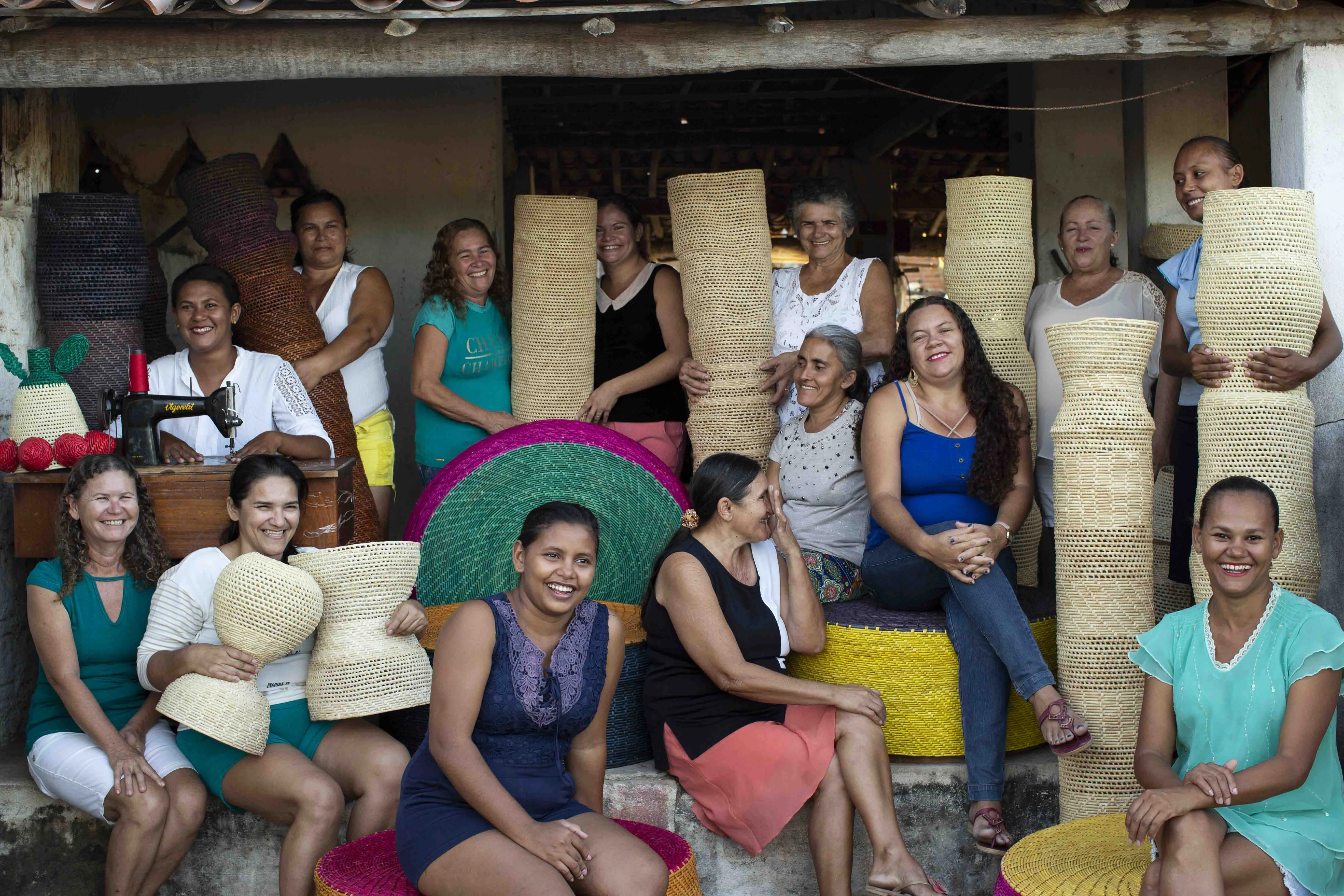 projeto-a-casa-ama-carnauba-grupo-de-pessoas.webp