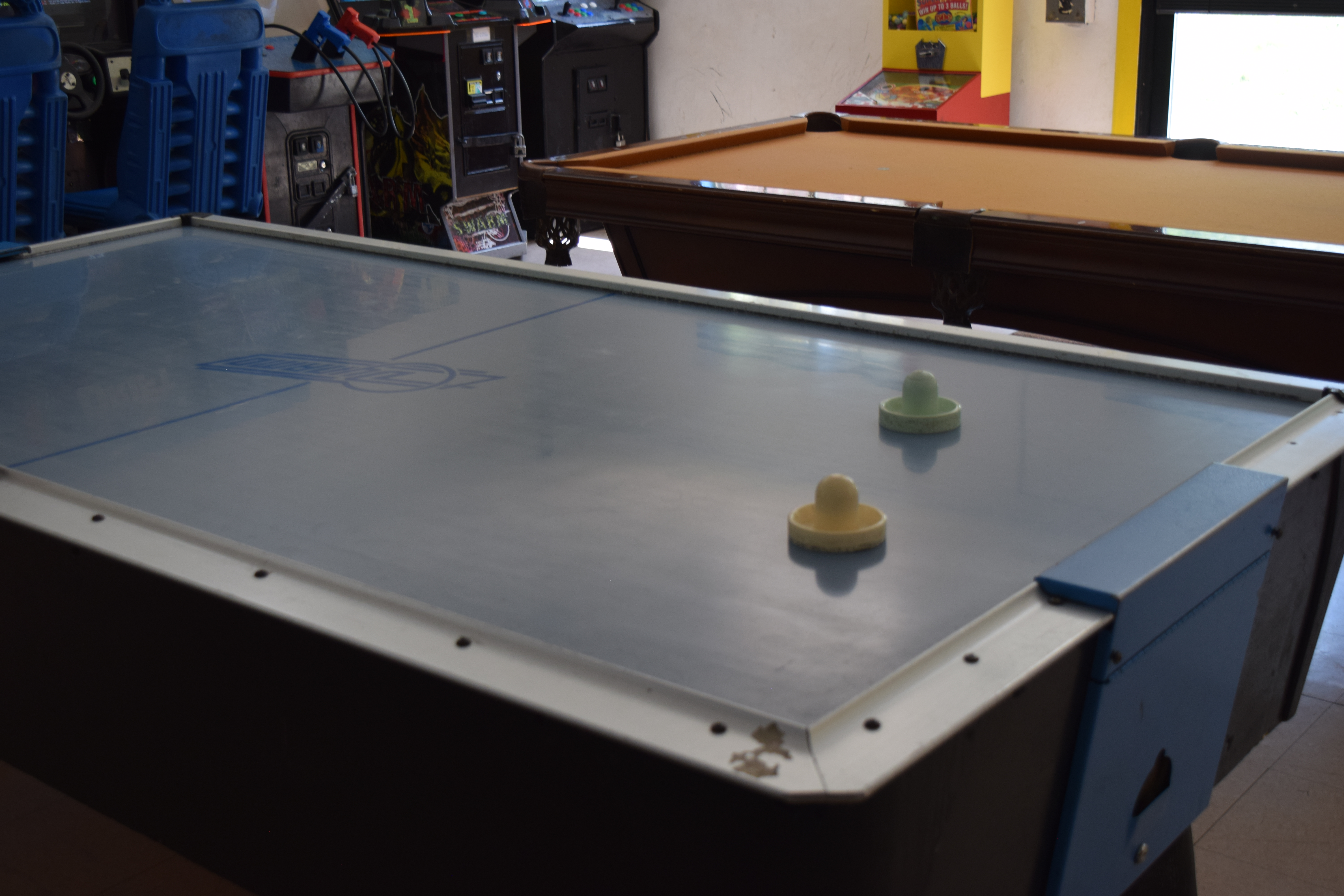 Air Hockey Table