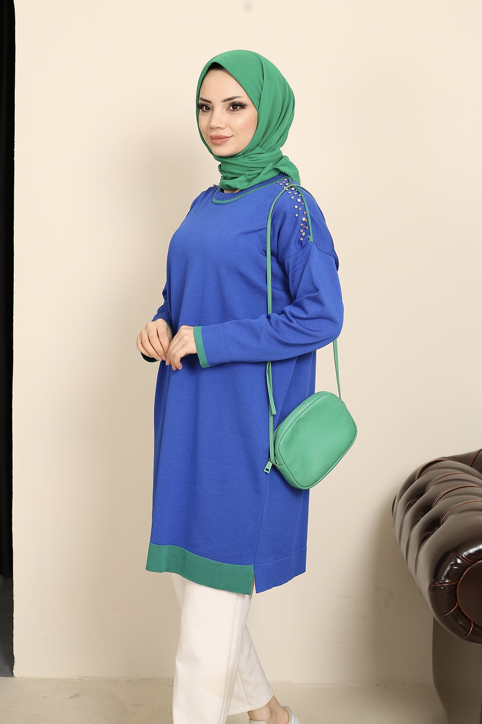 Thumbnail: Omzu Taş Detaylı Merserize Soğuk İplik Tunik