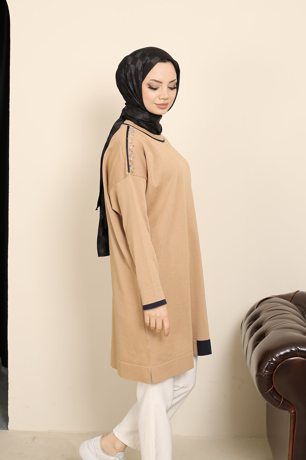 Thumbnail: Omzu Taş Detaylı Merserize Soğuk İplik Tunik