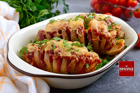 βουβαλίσιο σαλάμι με πατάτες Hasselback