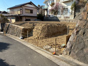 横浜市金沢区富岡西四丁目