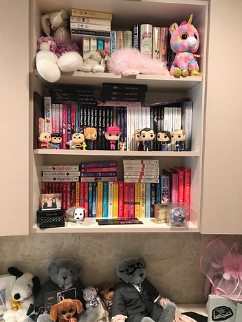 Carly's bookshelf