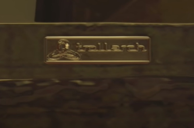 Trollarch Logo