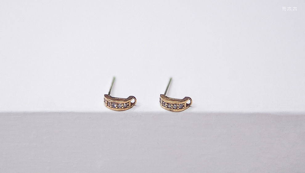 Z-0015耳針五顆鋯彎形復古框圈勾
