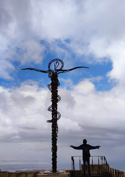 Cloud serpent