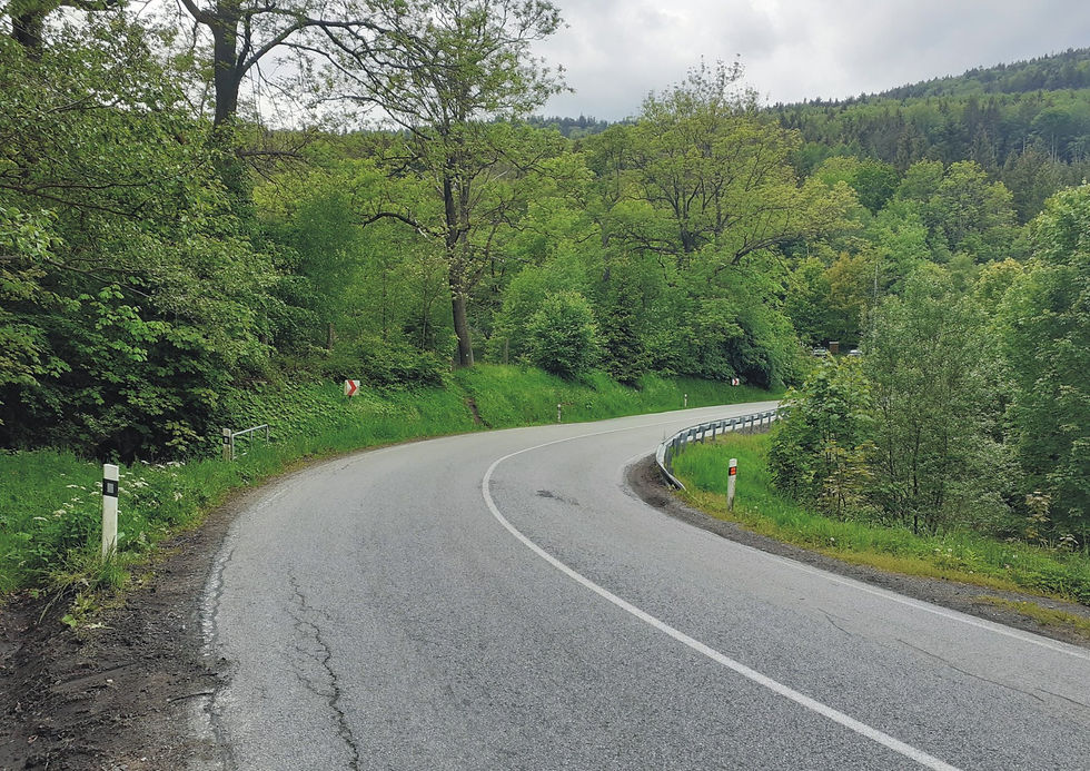Návrh na zadání studie křížení pěší trasy se silnicí u fefrovských rybníčků