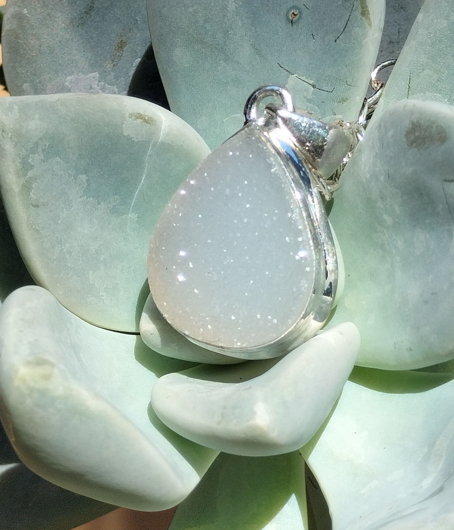 Druzy quartz pendant