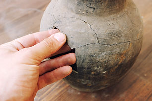 mending broken pot AdobeStock_527642303.jpeg