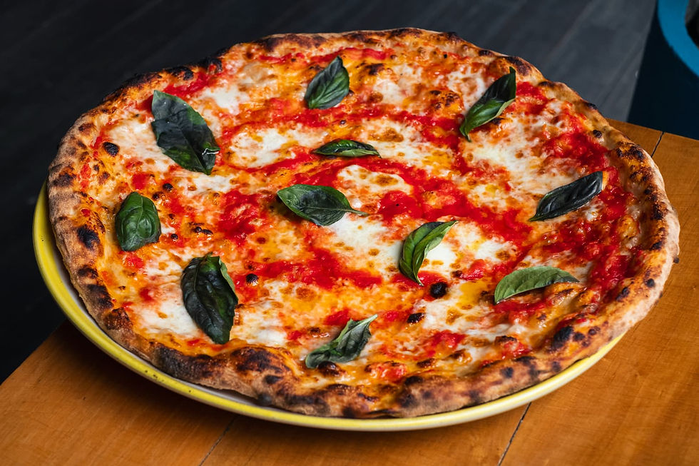 Margherita a Ruota di Carro:
Authentic Neapolitan Margherita pizza Ruota di Carro with San Marzano tomatoes and fior di latte at Massilia Bangkok, top pizzeria in Thailand recognized by 50 Top Pizza