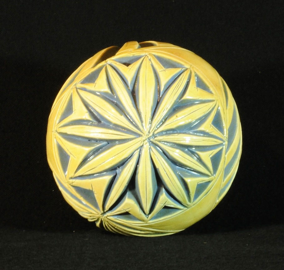 Pale Yellow, 3 1/4 'd, RWeber 2007 #249
