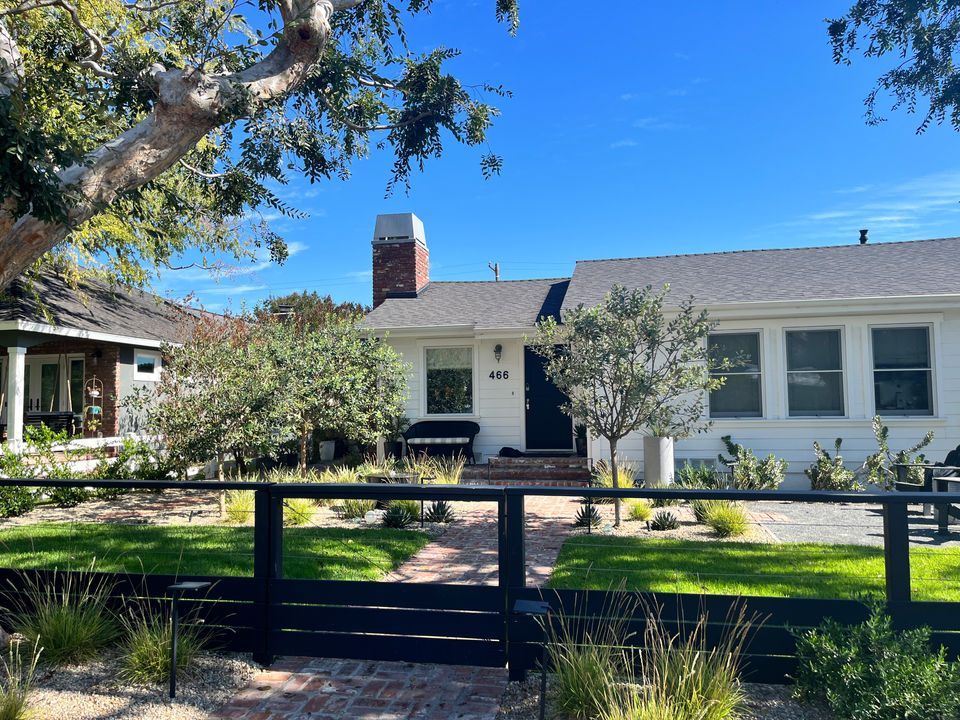 BEAUTIFUL LANDSCAPE DESIGN NEWPORT BEACH, CA