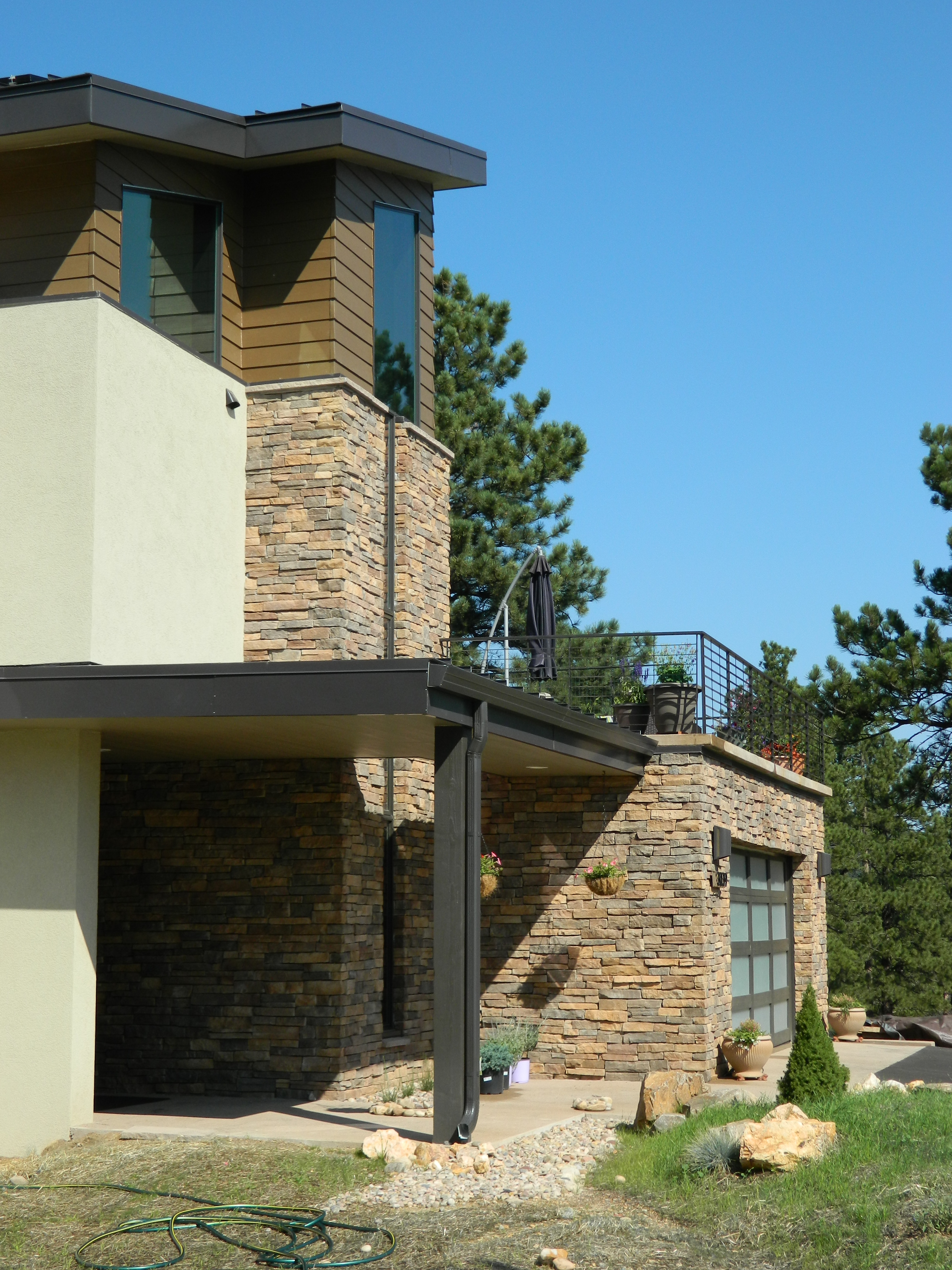 HARRIS RESIDENCE