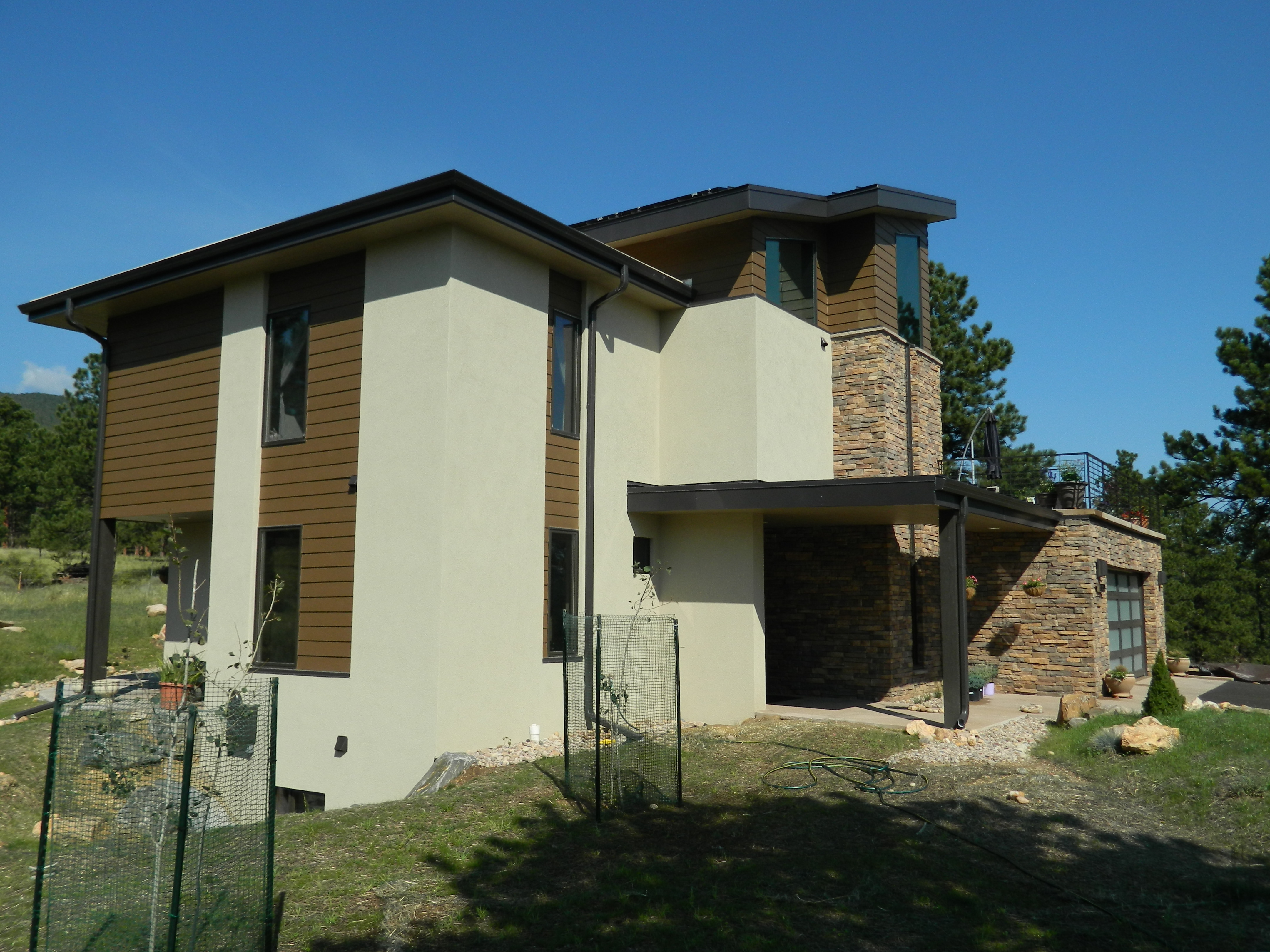 HARRIS RESIDENCE
