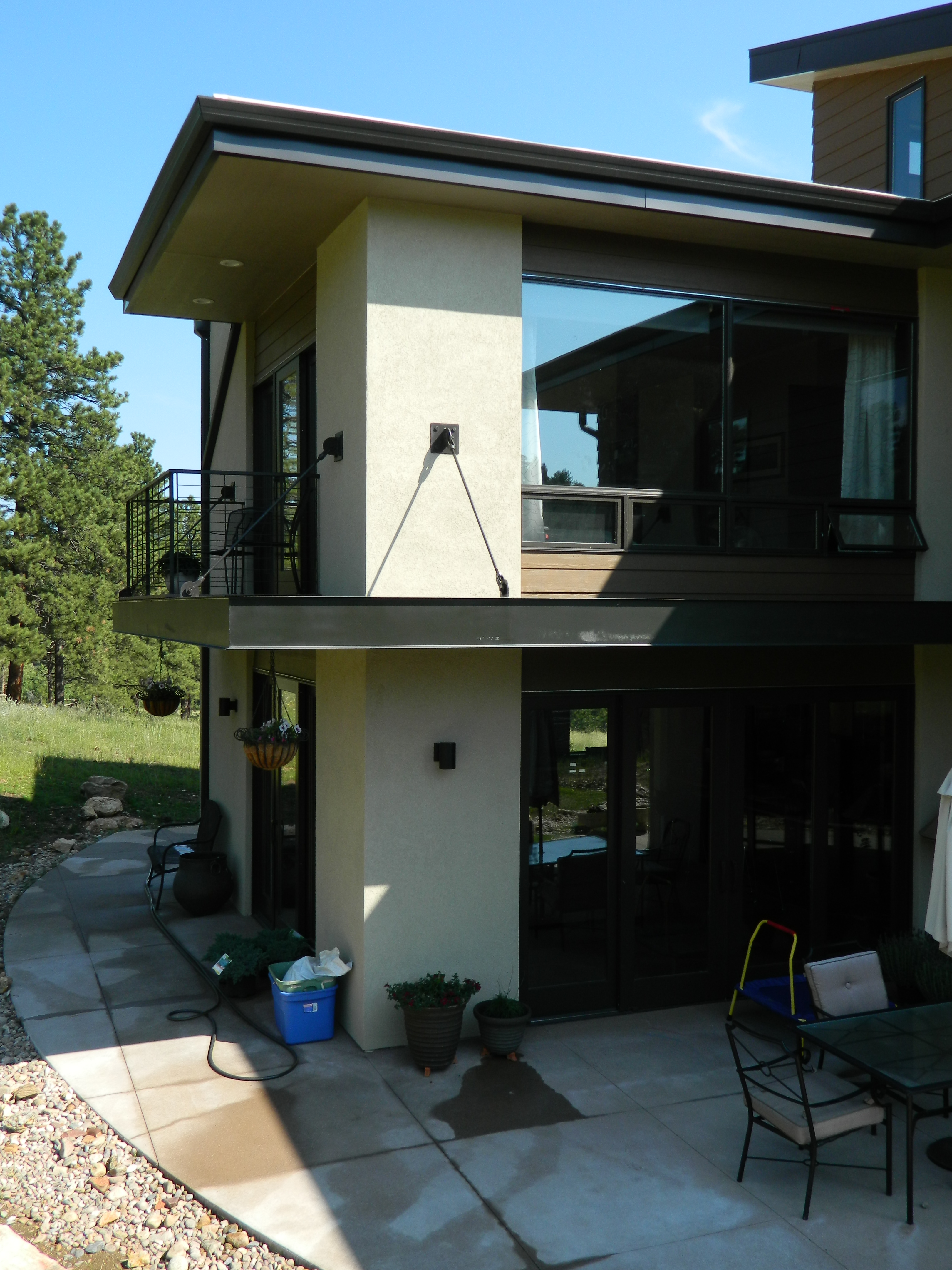HARRIS RESIDENCE