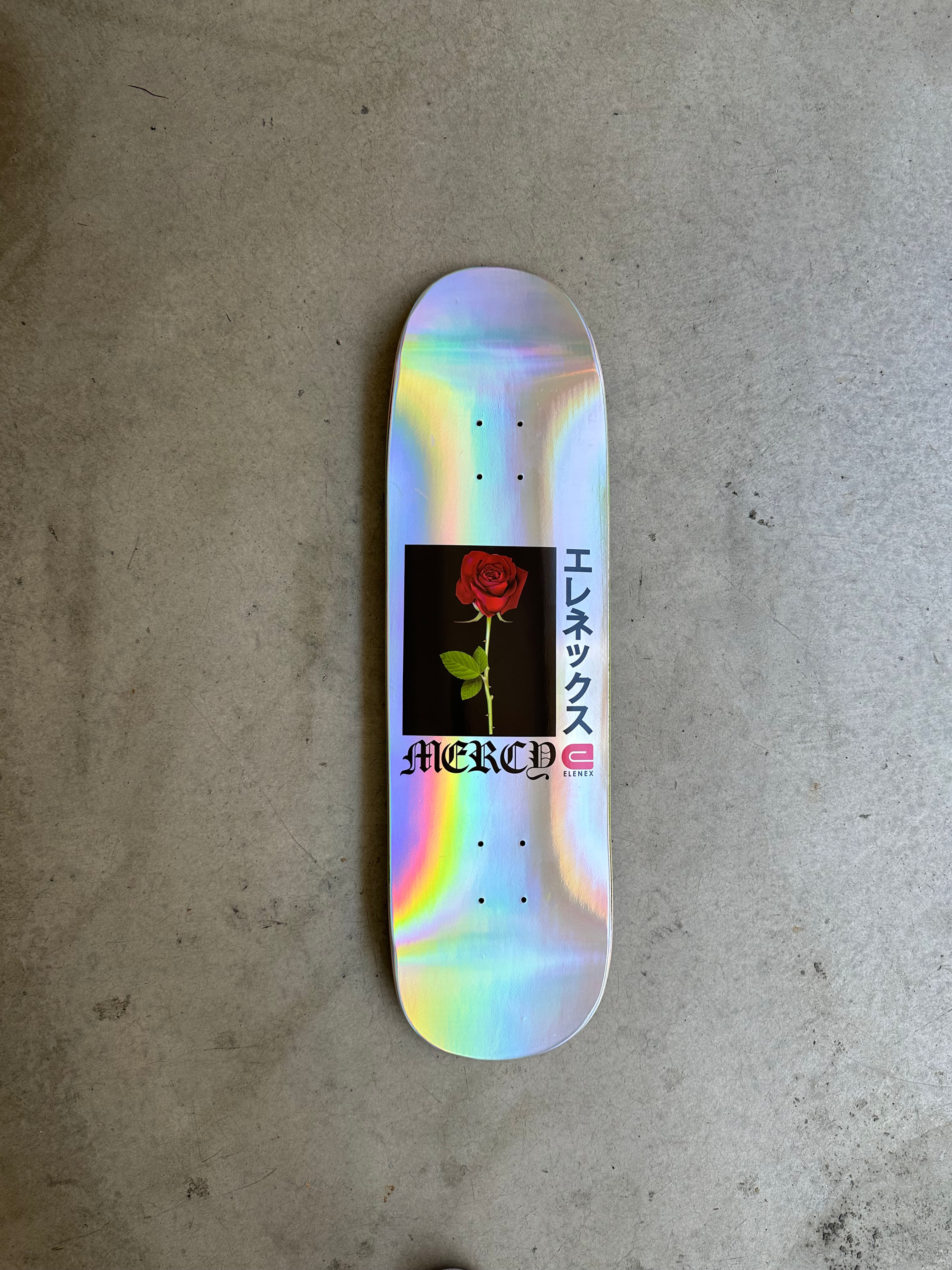 Mercy rose shovel nose foil deck