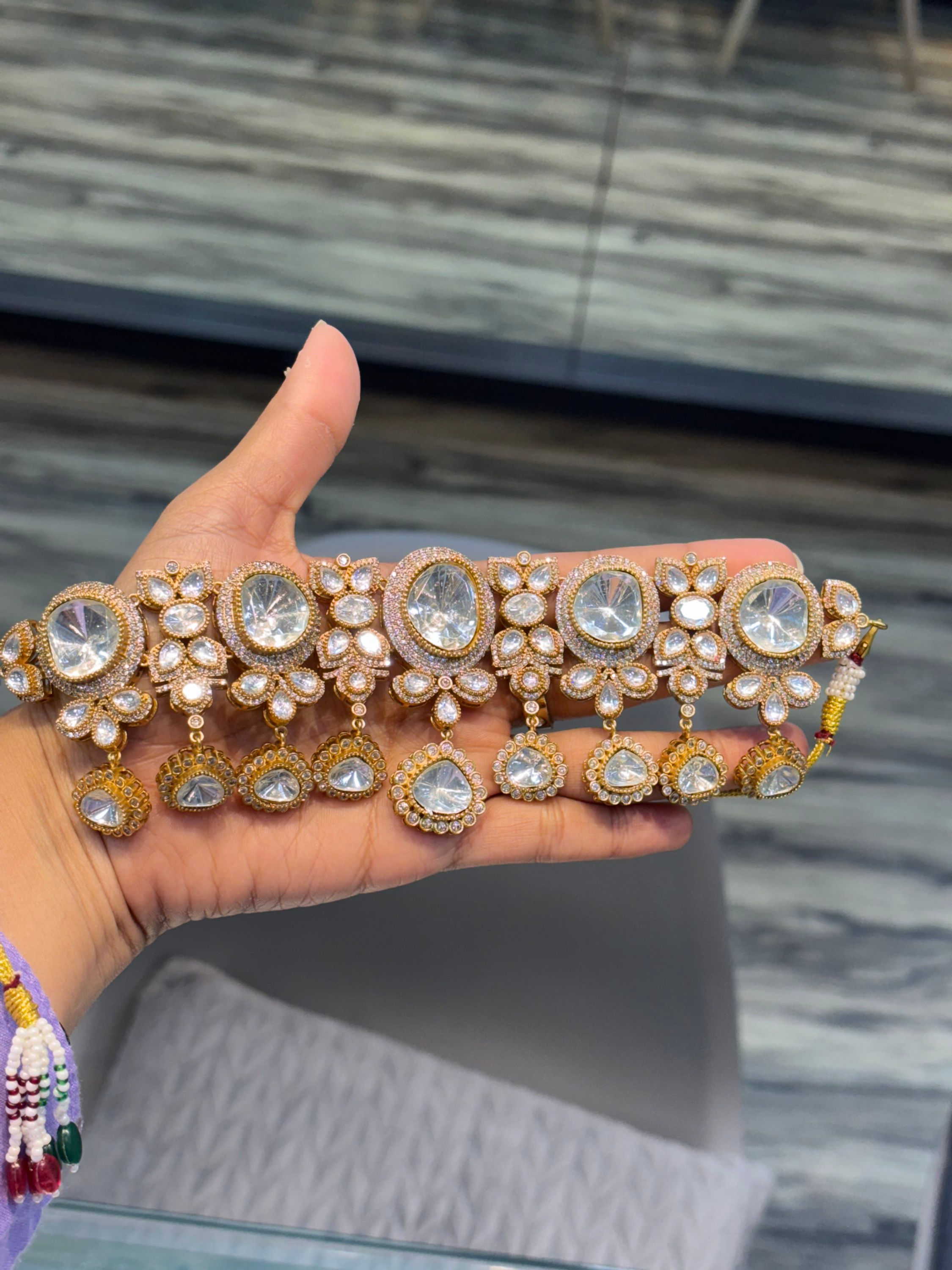 Moissanite choker with earrings and tika - Gold polish