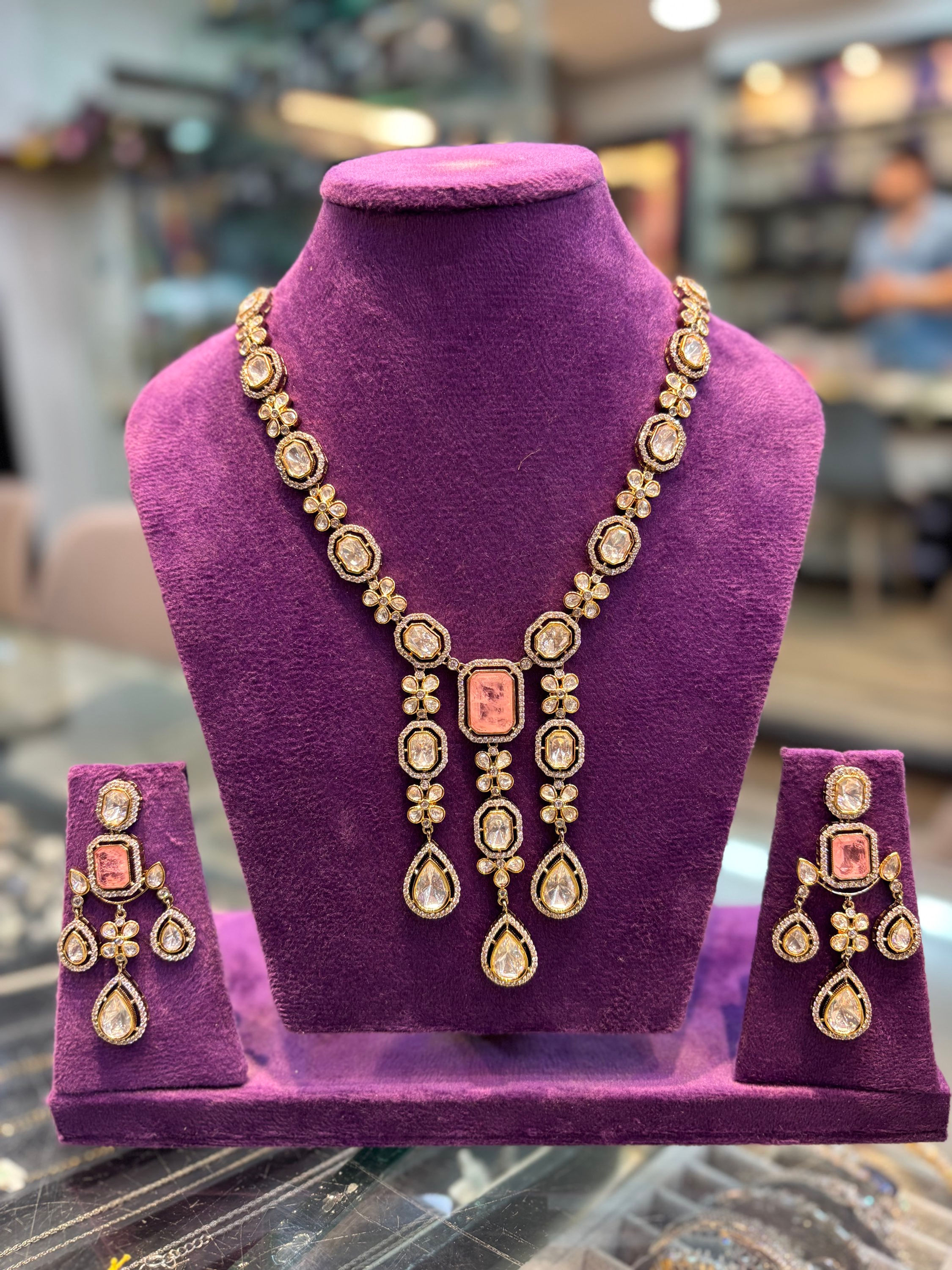 Polki drop necklace and earrings - Pink
