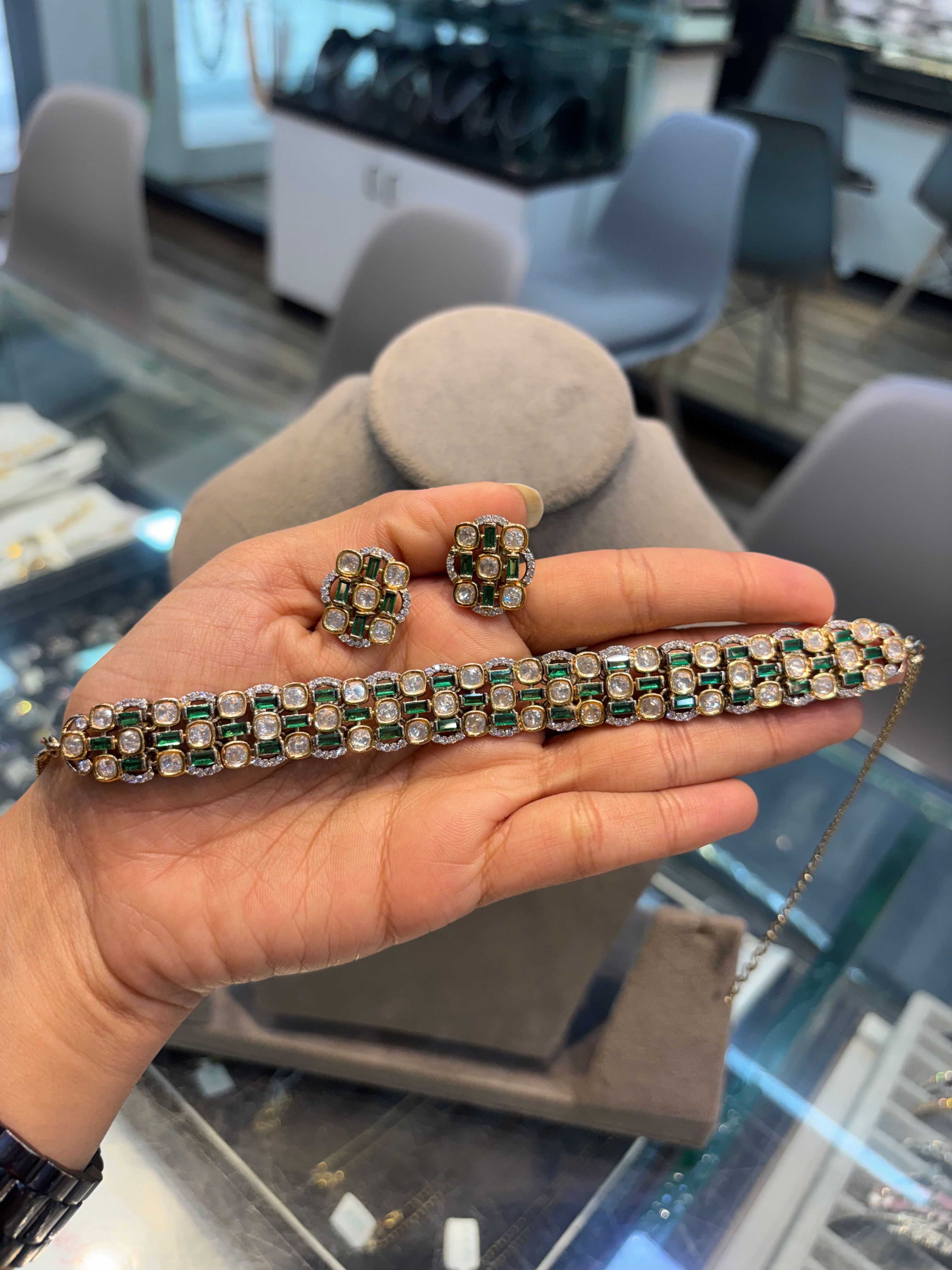 Polki with baguette studded choker with studs - green 