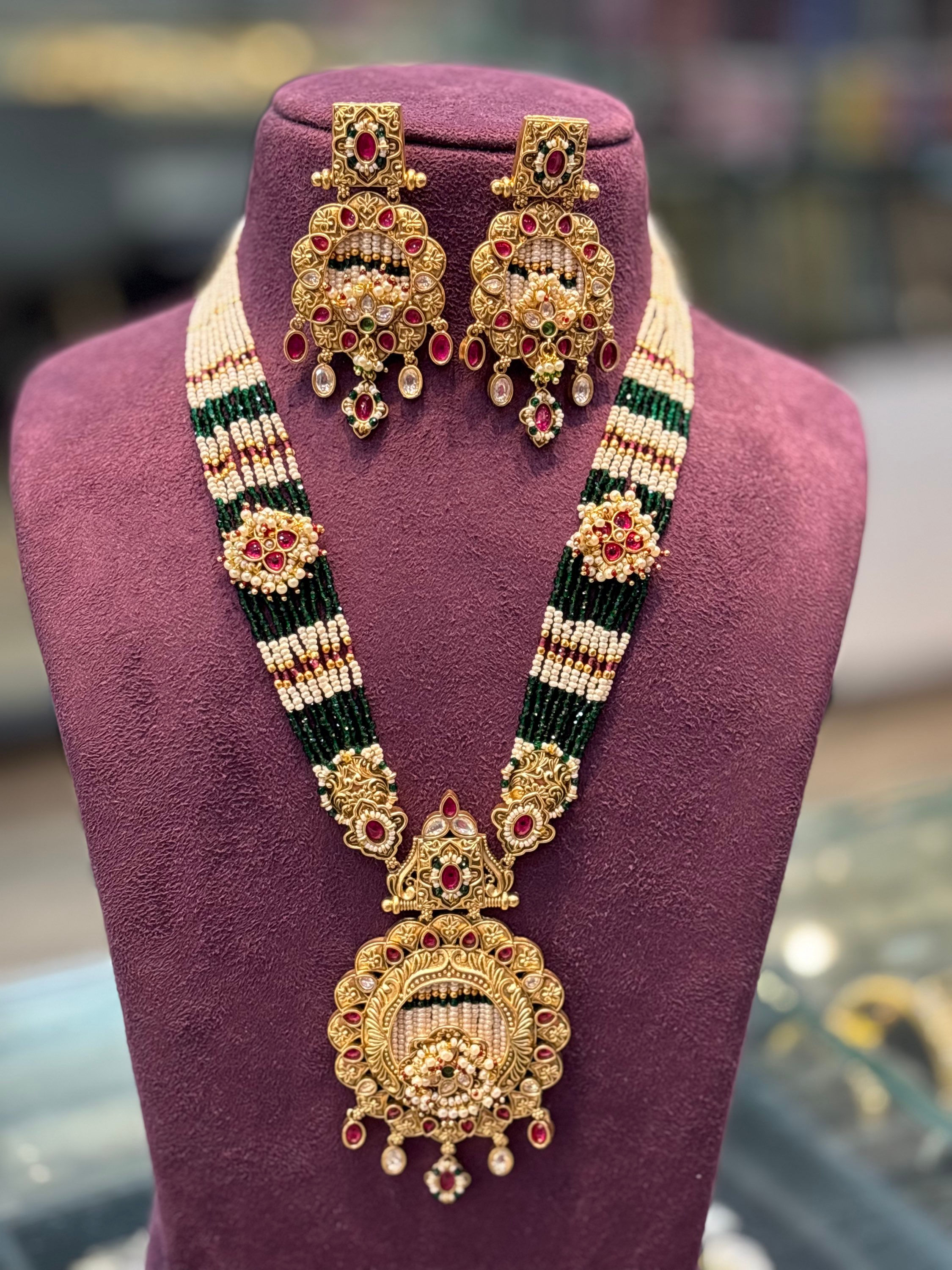 Premium heritage long necklace and earrings 