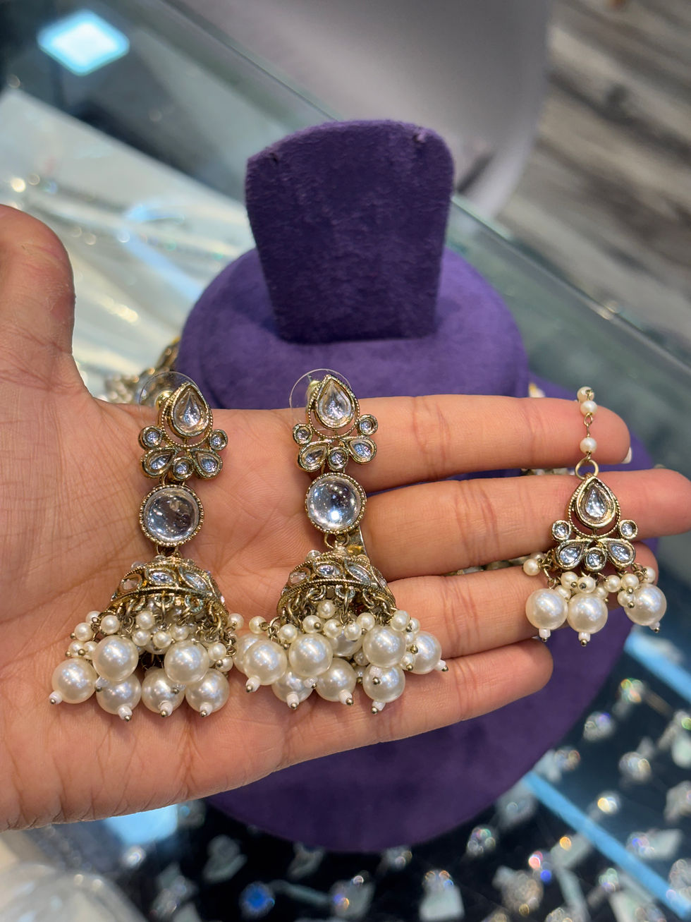 Thumbnail: Choker necklace with earrings and mang tika 