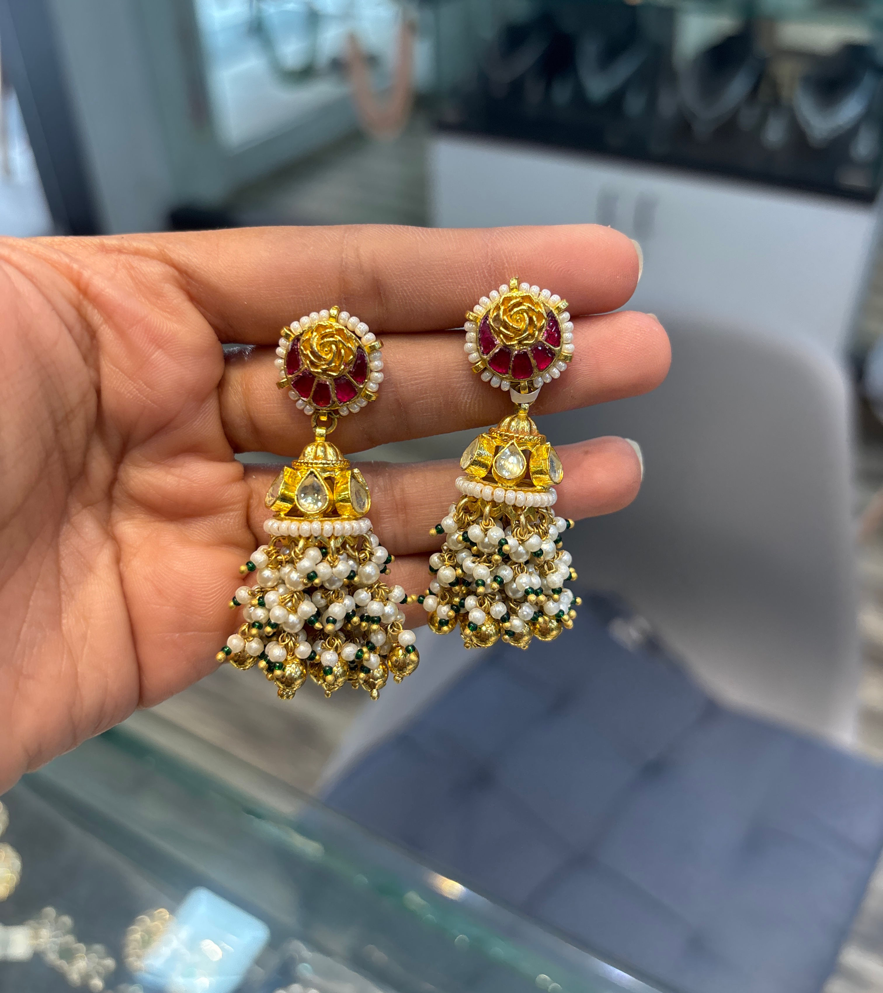 Jadtar / jadau / pachi kundan jhumki earrings 