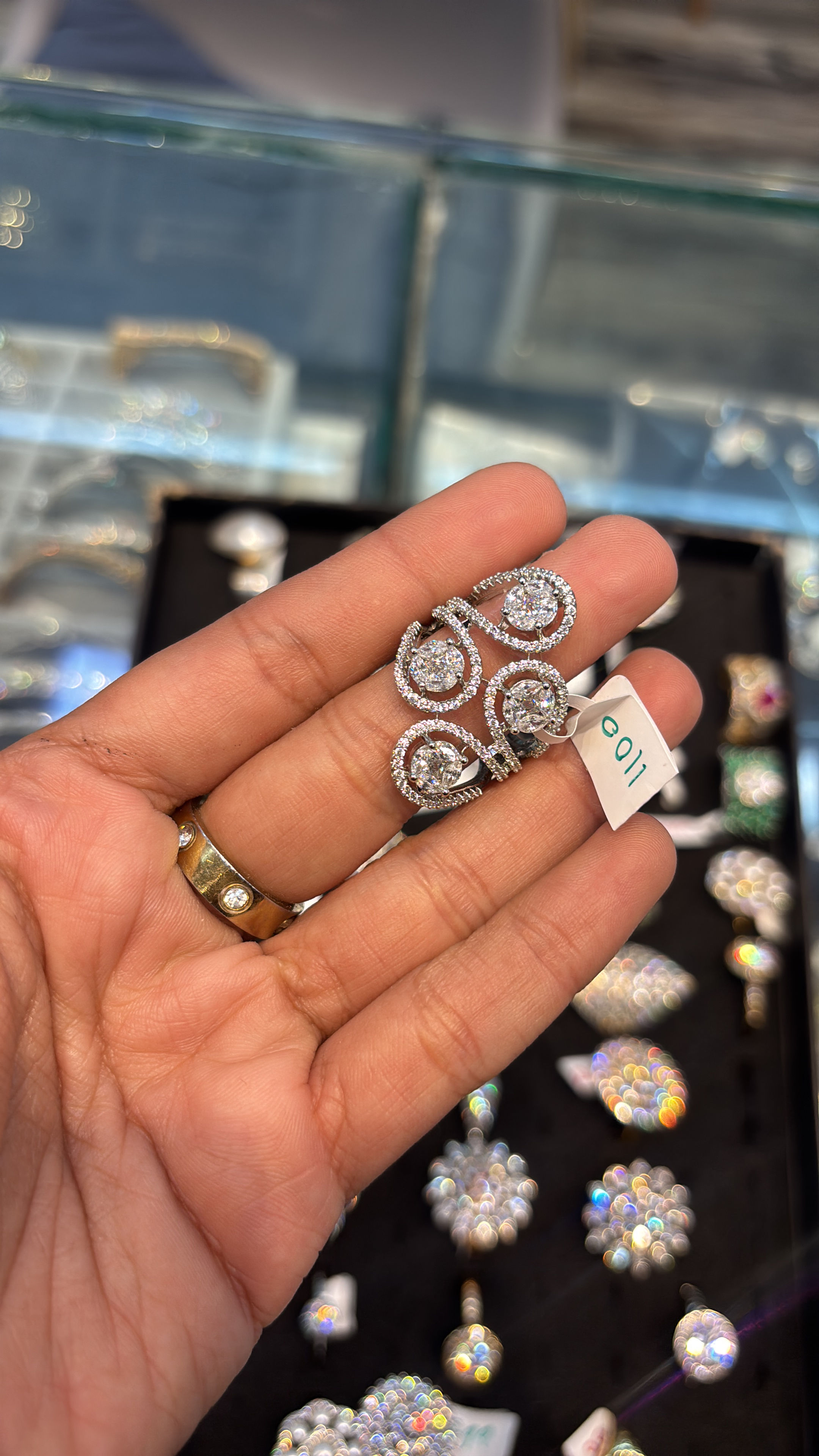 Diamond studded ring - silver rhodium polish - adjustable 