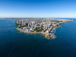 Amanda Paim Braga, estudante de Arquitetura e Urbanismo em Salvador, refletindo sobre cidades, espaços e arquitetura contemporânea.