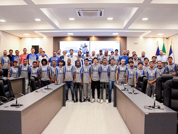 Ypiranga apresenta elenco, comissão técnica e novos uniformes para o Pernambucano