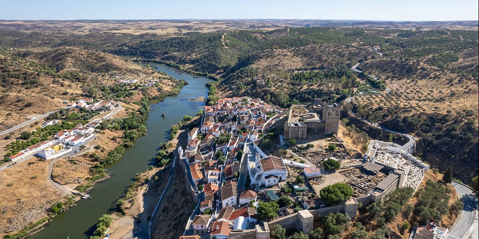 העיירה ההיסטורית מרטולה על גדות נהר הגואדיאנה