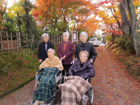 紅葉がり　法華寺