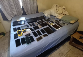 Casal é preso por divulgar fotos íntimas de vítima de roubo em Curitiba