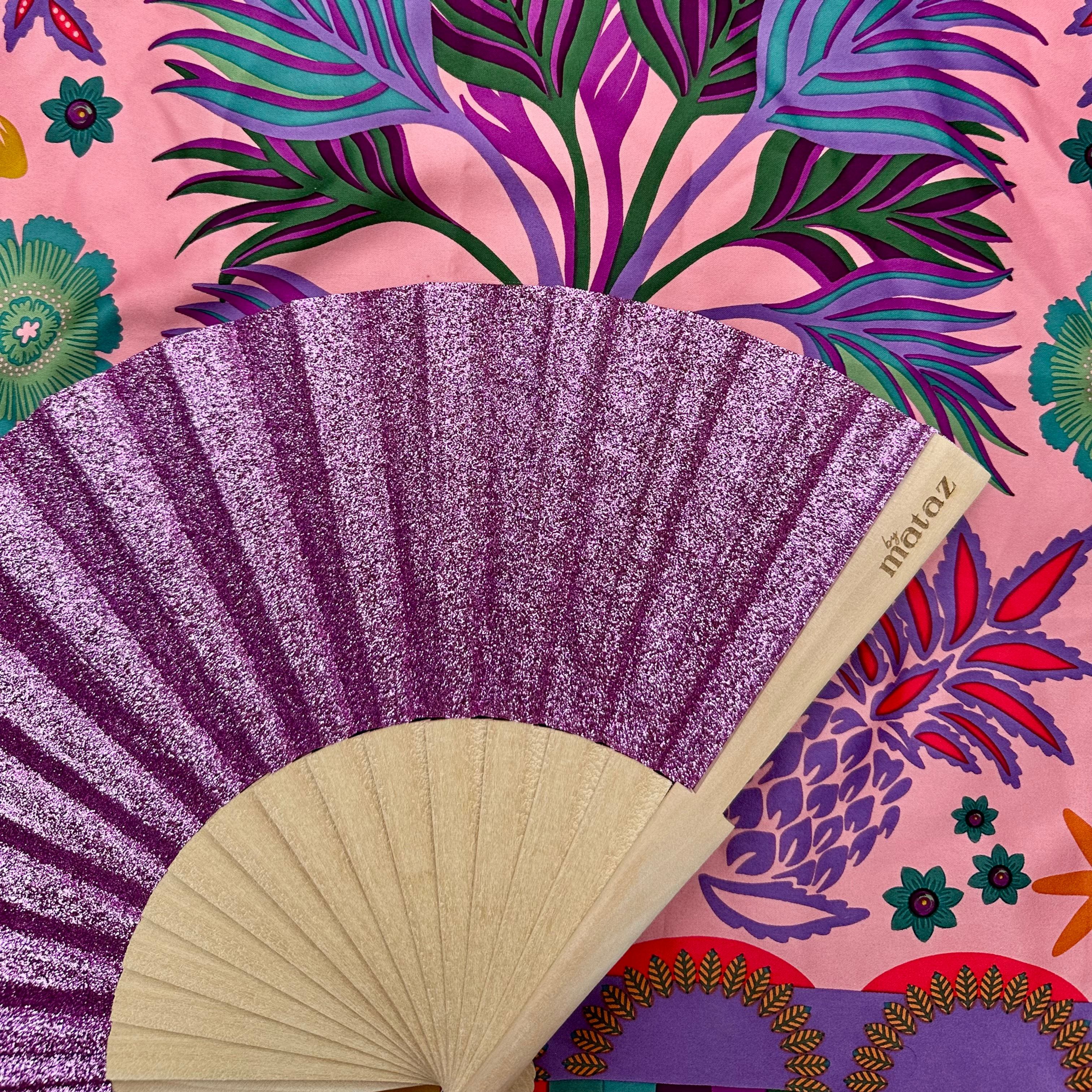 ÉVENTAIL PAILLETÉ "LILAS MUSE"
