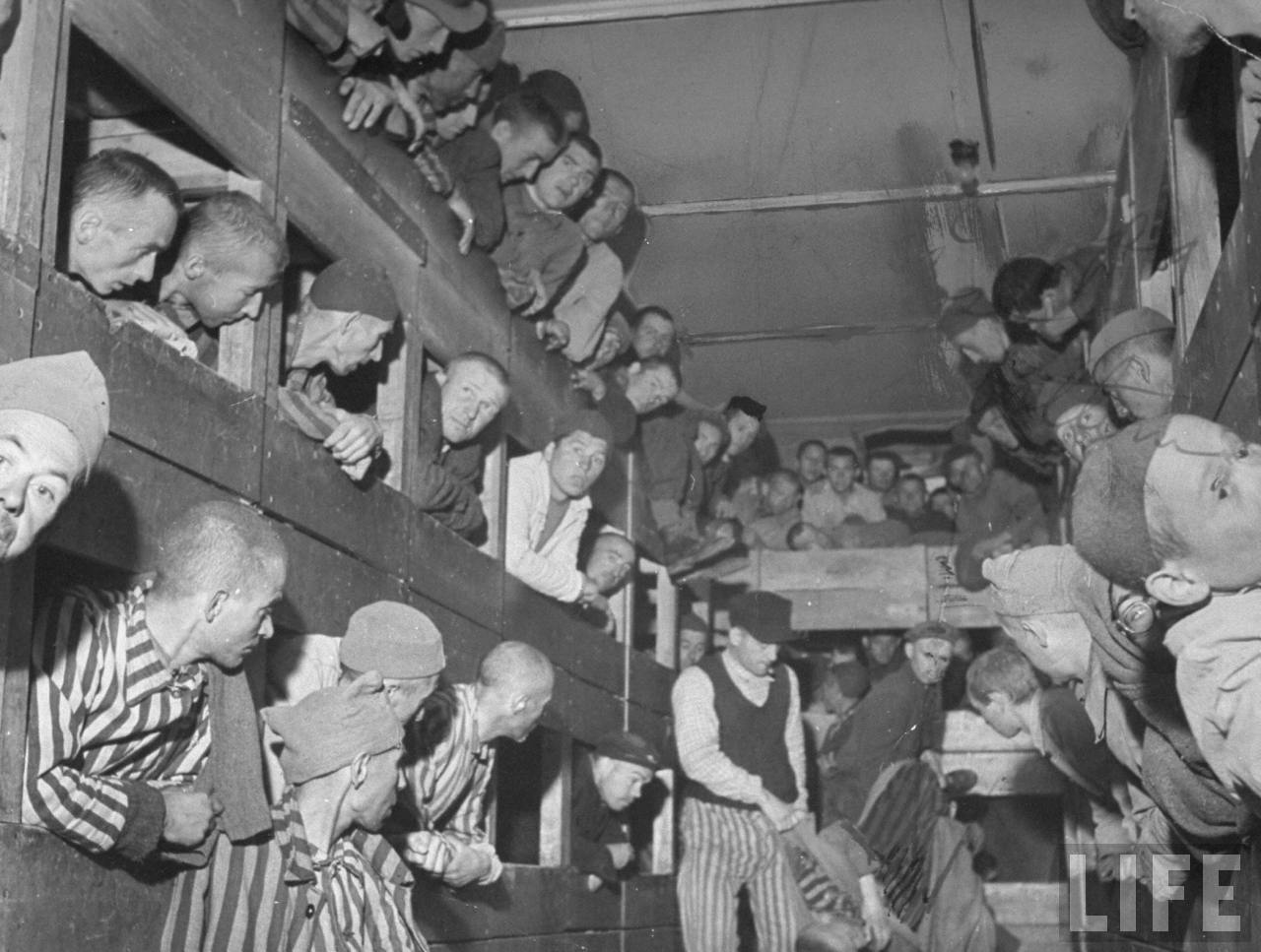 Libertação de Dachau, 1945