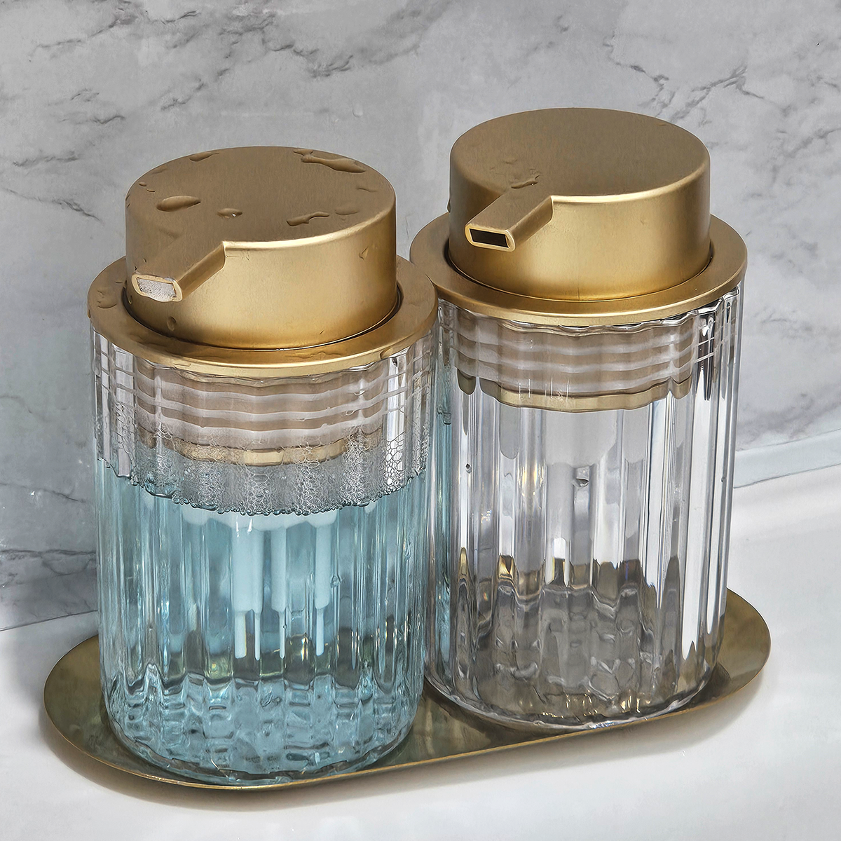 Dispensador de espuma para mãos com design moderno