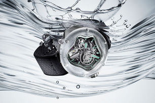 Hublot x Daniel Arsham Hublot MP-17 MECA-10 Arsham Splash 戴在手腕上的水花雕塑