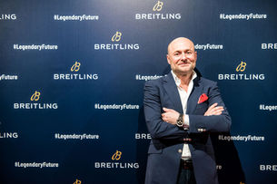 Breitling为疫情奋战的人们打气