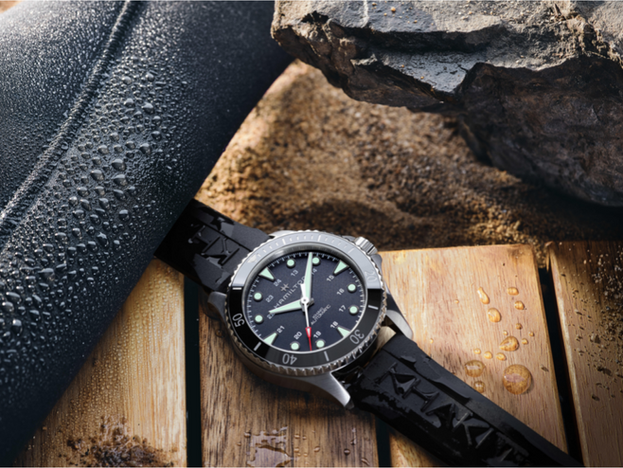 Hamilton Khaki Navy Scuba Auto 戴着TA乘风破浪