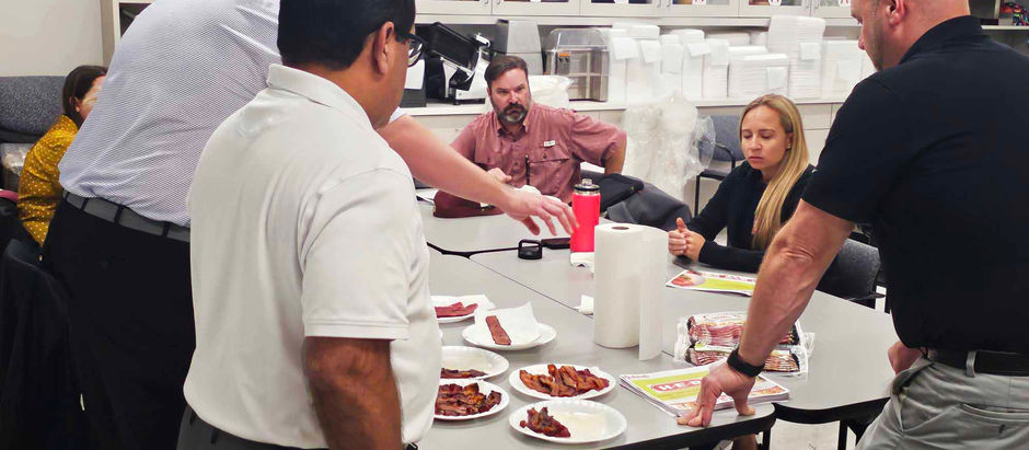 Godshall's meeting at H-E-B! 🥓
