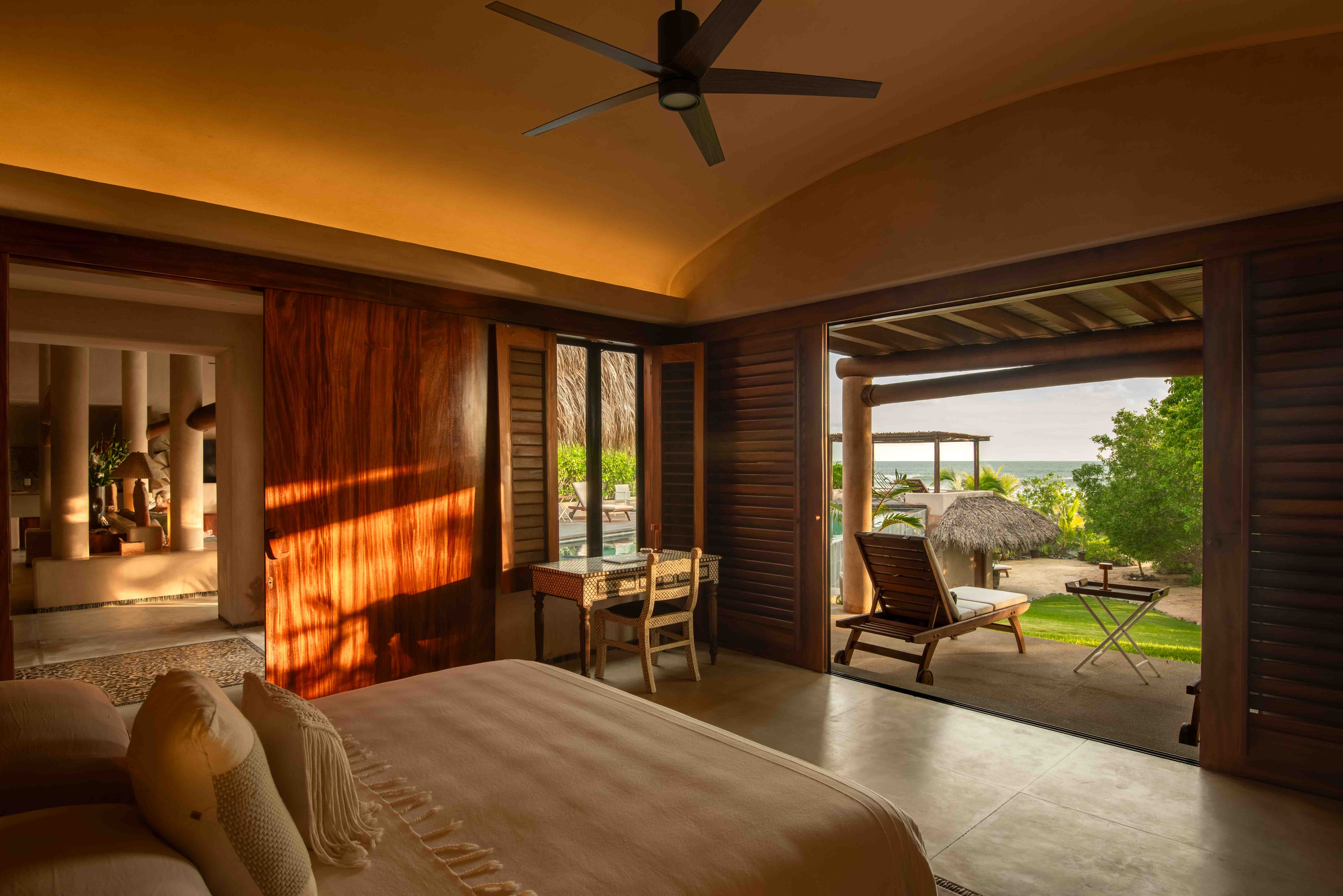 Bedroom overlooking the Pacific Ocean at a Zozaya Arquitectos beach house in Mexico